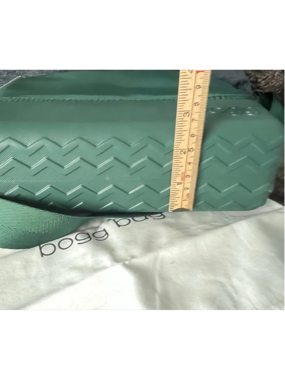 NWT Women's Bogg Bag Crossbody Belt Bag Green